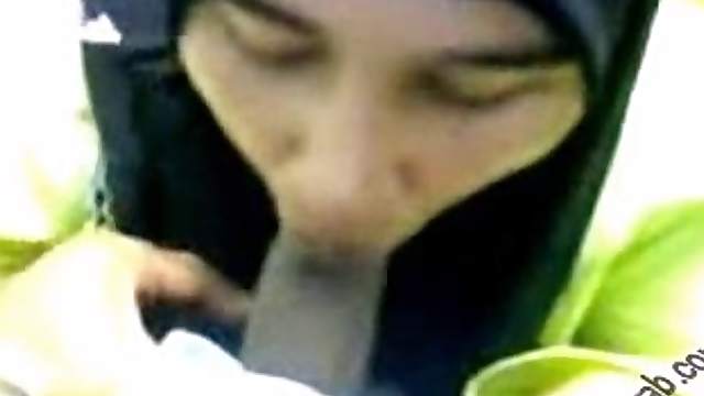 Chubby Amateur Arab Slut Caught By Cell Phone Sucking Her Boyfriend's Cock