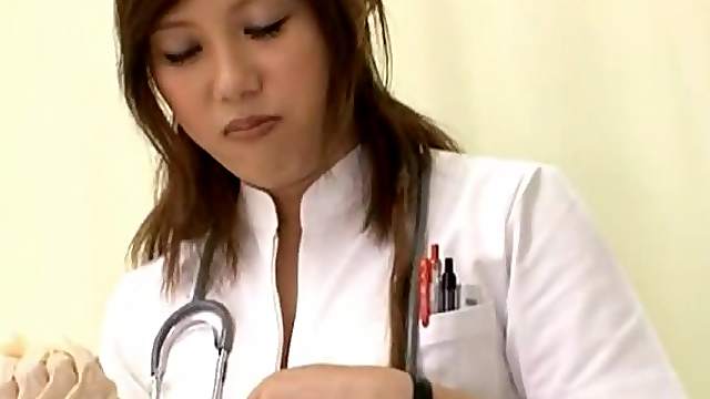 Wild Japanese nurse gives a hot handjob to the patient