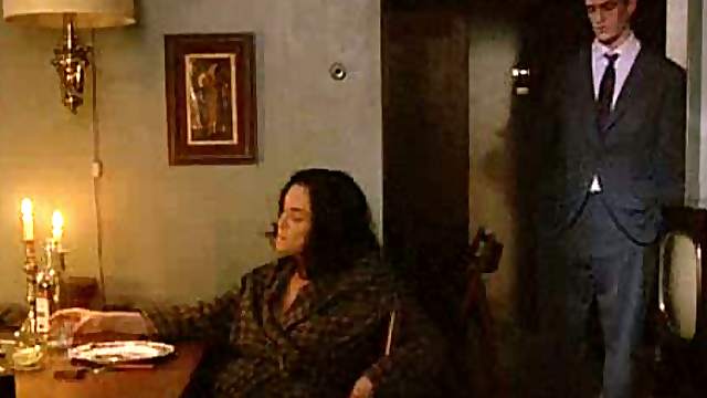 Mesmerizing Sharon Stone Flashes Her Hot Rack in a Movie Scene