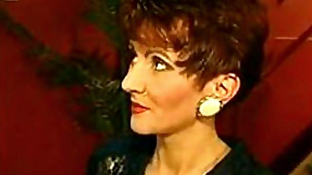 Sexy Mature Euro Cougar