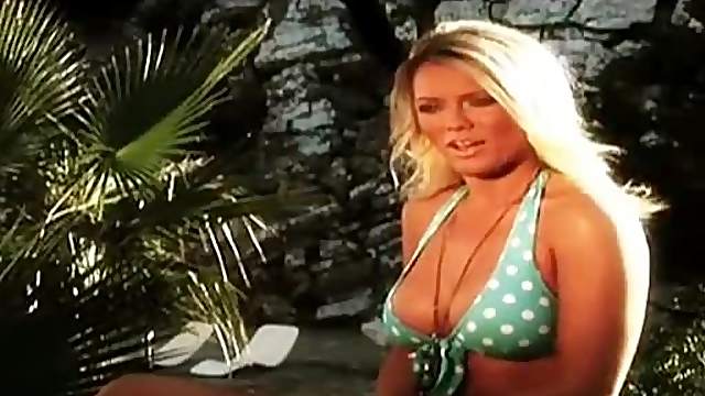 Stephanie Cyber is talking about how good it is to be sexy