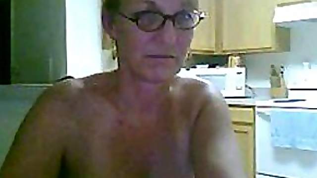 Sexy Blonde Mature Amateur Masturbates With a Dildo On Webcam