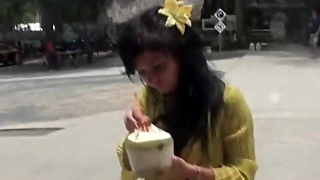 Amateur girl seductress talked into hardcore sex