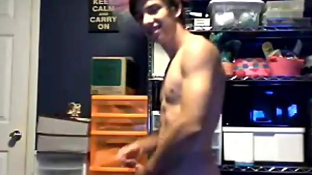 Muscular 18 Year Old Masturbating