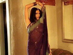 Beautiful Courtesan Performs Sensual Traditional Dance