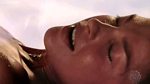 Hot Action With Gorgeous Ashley Judd