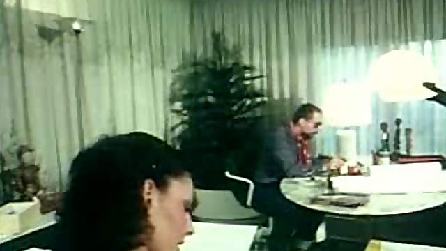 German secretary gets fucked in an office in retro clip