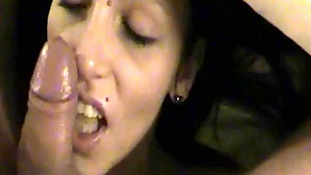 Cute amateur girlfriend sucks and fucks with cumshot