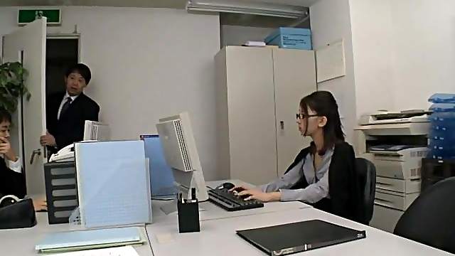 Slutty Office Lady Rumi Kamida Sucks Cock and Gets Toyed in Swimsuit