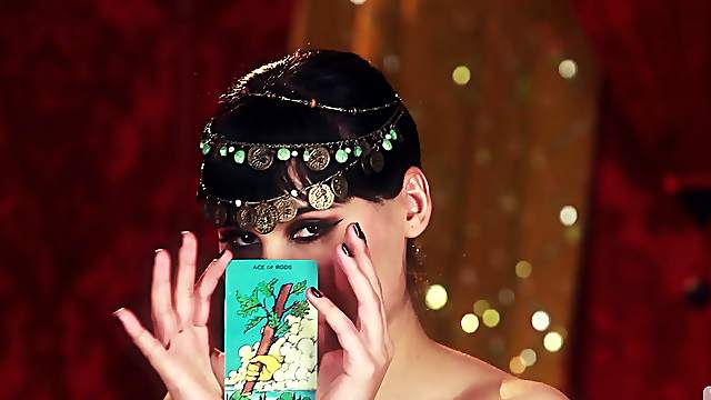 Rivi Madison the hot gypsy soothsayer shows her nude body