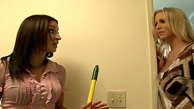 Insanely Hot Lesbian MILFs Savannah James and London Keys Get Naughty