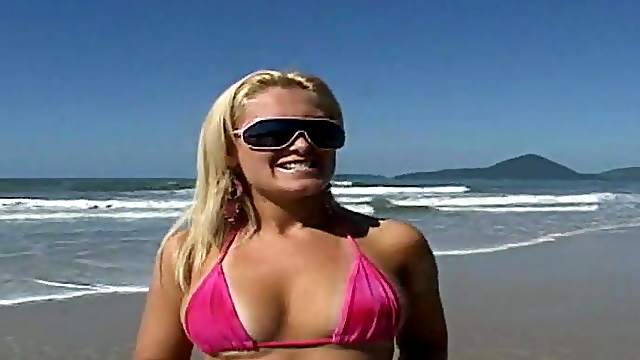 Outdoor sexperiments with stunning Brazilian chick