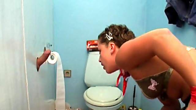 Hot cleaning woman finds the cock on work
