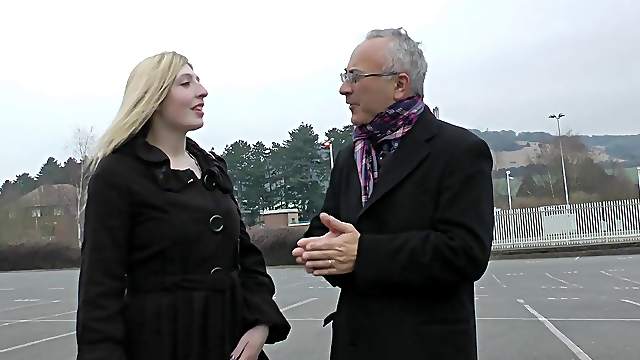 Old man loves fucking the hot pussy of young babe