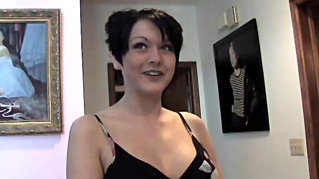 Girlfriends Krissy Lynn and Cassidy Lynn sharing one cock