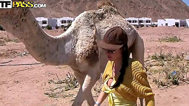 Smoking Hot Desert Pounding Outdoors With A Gorgeous Brunette In Bikini