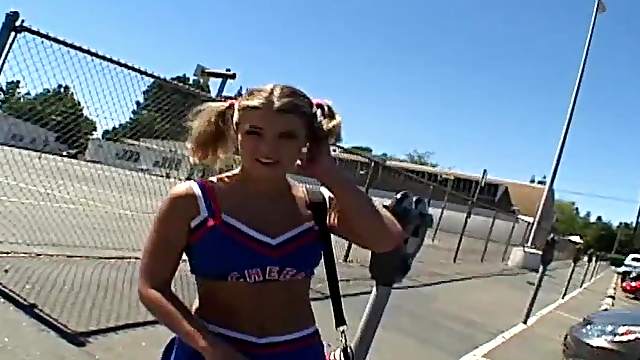 Sexy cheerleader loves giving huge dicks blowjob superbly