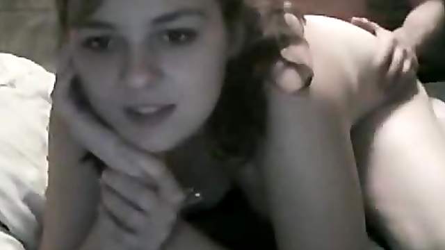 Hot Chick Banging for the Webcam in an Amateur Video
