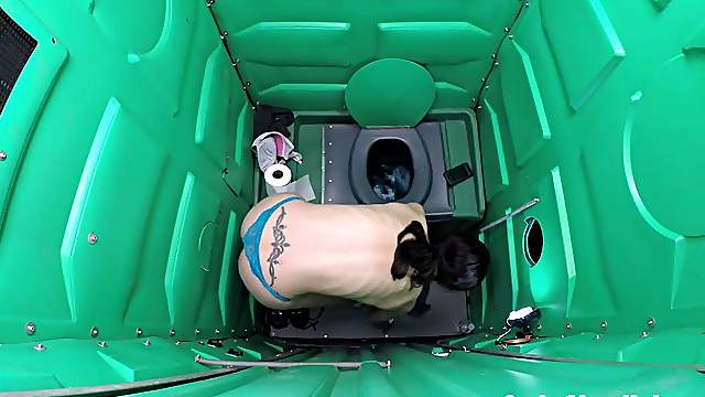 Milf swallows cum in parking lot from strangers cocks at your neighborhood park