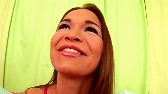 Cute brunette smiles while receiving the dick into her juicy cunt