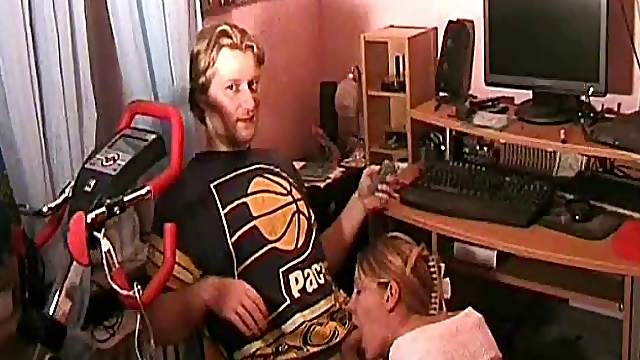 Amateur teen couple homemade fuck with cum