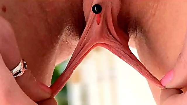 Tatum Stretches Her Pink Slit In A Solo Girl Scene
