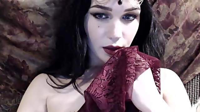Beauty Teen Loves To Masturbate On Cam