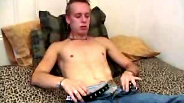 Straight Boy Roar Jacks Off With A Dildo