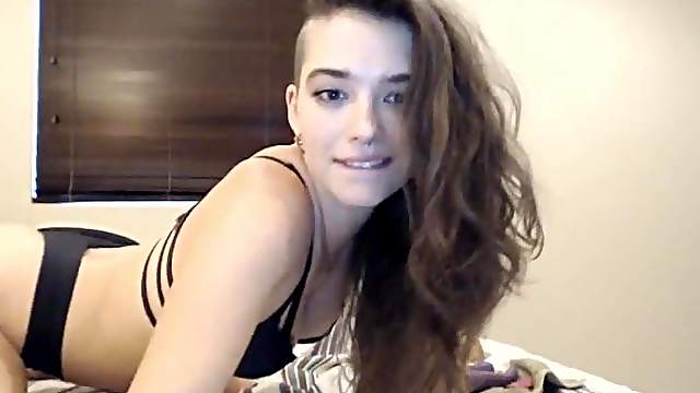 Hot Babe Enjoys Fucking Herself And Squirt In The End