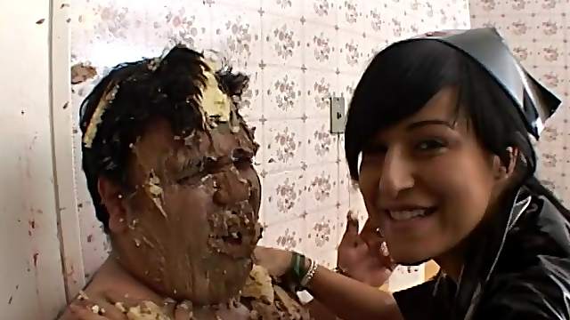 Avy Lee Roth fucks a horny fat man who loves to eat during sex