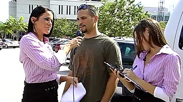 Horny Babes Have A Foursome With A Big Cock Inside A Van