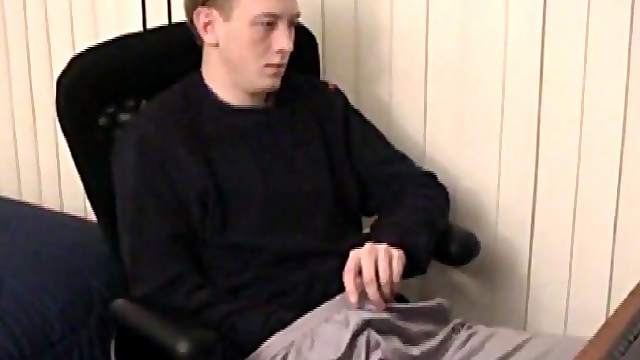 Amateur Corbin Beats His Meat