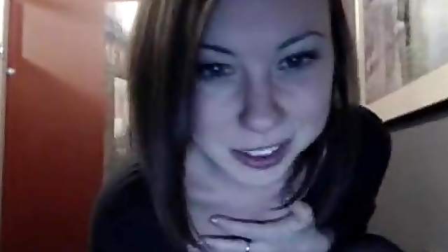 Webcam brunette babe teasing seducing homemade and having fun at home
