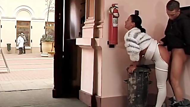 Horny couple loves extreme wild anal sex on public places