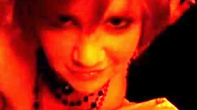 Hot butt goth chick getting it on with juicy ass
