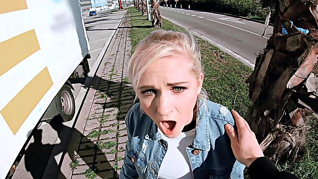 Awesome Rosella Visconti finally agrees to bang with a kinky stranger