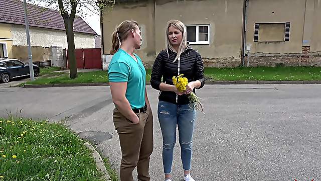 Blonde babe picked up on the street and rides a cock in a car