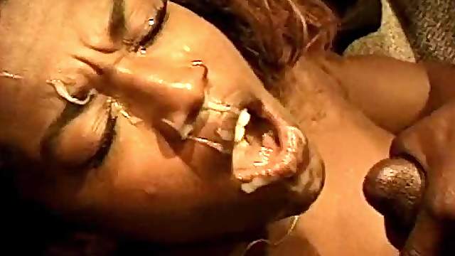 A Hot Scene With The Gorgeous Ebony Babe Cinna Bunz