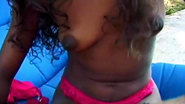Ebony Babe Ends Her Sexy Pics Fucking By the Pool