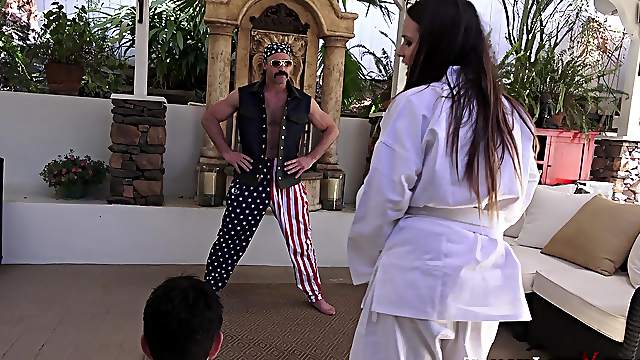 Scarlet De Sade gets Karl Kwon Do lessons