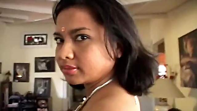 Indian Girl Gets Creampie In Her Hairy Pussy