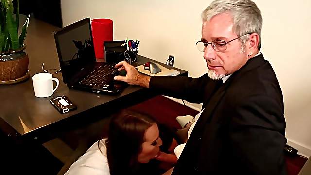 Teen babes Alisha Adams and Jessi Grey share an older guy's dick