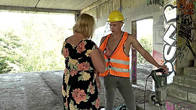 Blonde mature BBW Oksana pounded missionary at a construction site