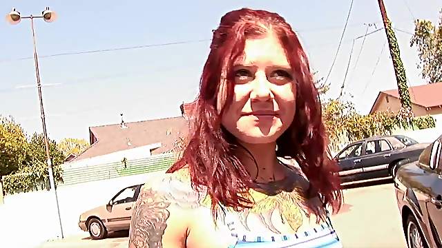 Raw Ghetto sex with white trash babe fucked crazy by BBC