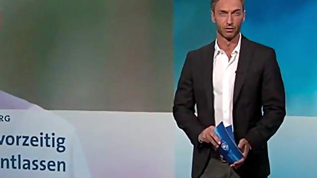 Horny gay in live show does not hide his erection