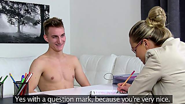 Blonde female agent loves to test sex skill of her candidates