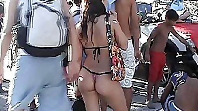 Amazing Round Booty in Bikini on the Beach