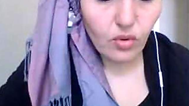 Turkish mature on webcam