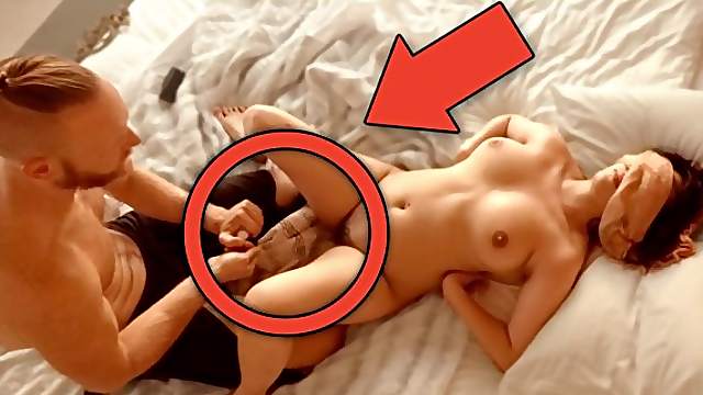 Massage and fingering for amateur Asian teen