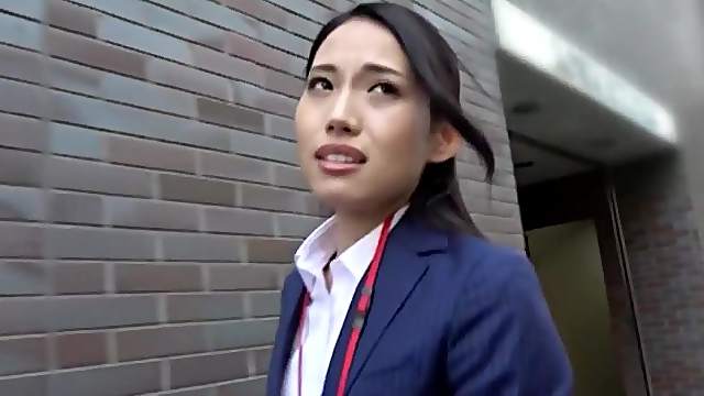 Video of beautiful Komori Anna sucking a dick of a stranger